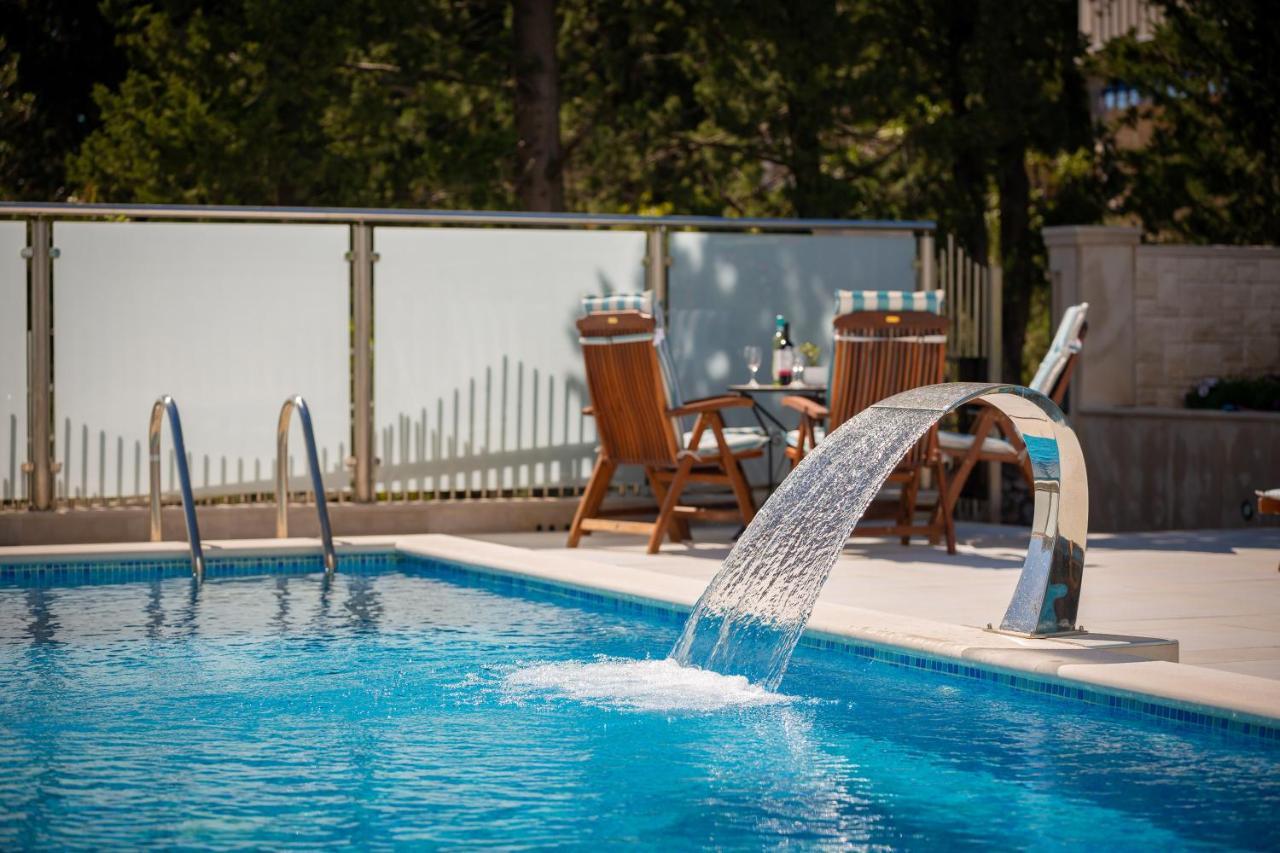 Villa Aqua - Adults Only Bol Dış mekan fotoğraf