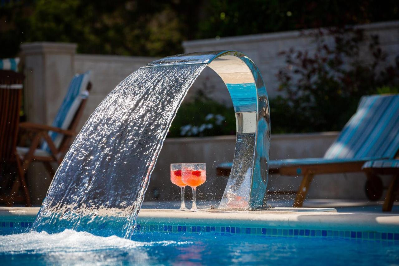 Villa Aqua - Adults Only Bol Dış mekan fotoğraf