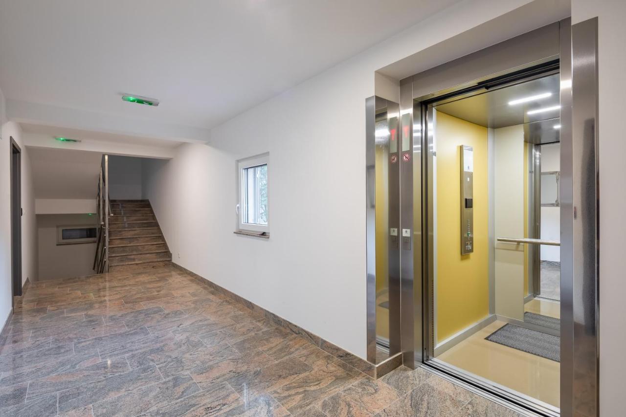 Villa Aqua - Adults Only Bol Dış mekan fotoğraf