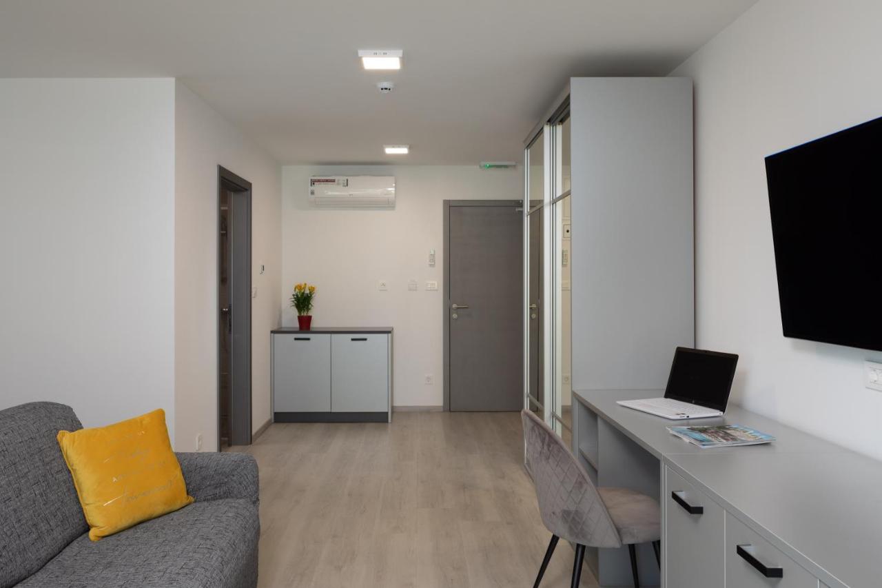 Villa Aqua - Adults Only Bol Dış mekan fotoğraf