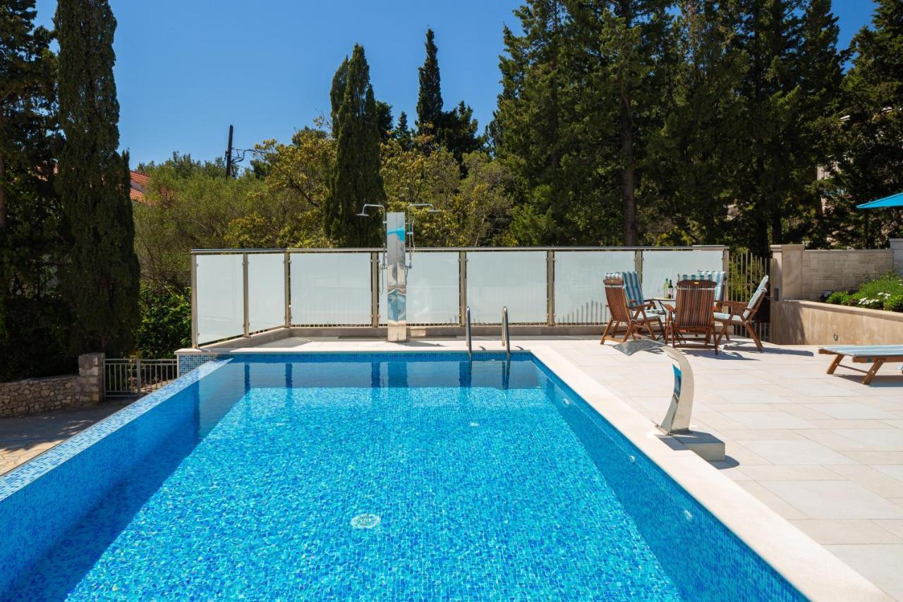 Villa Aqua - Adults Only Bol Dış mekan fotoğraf