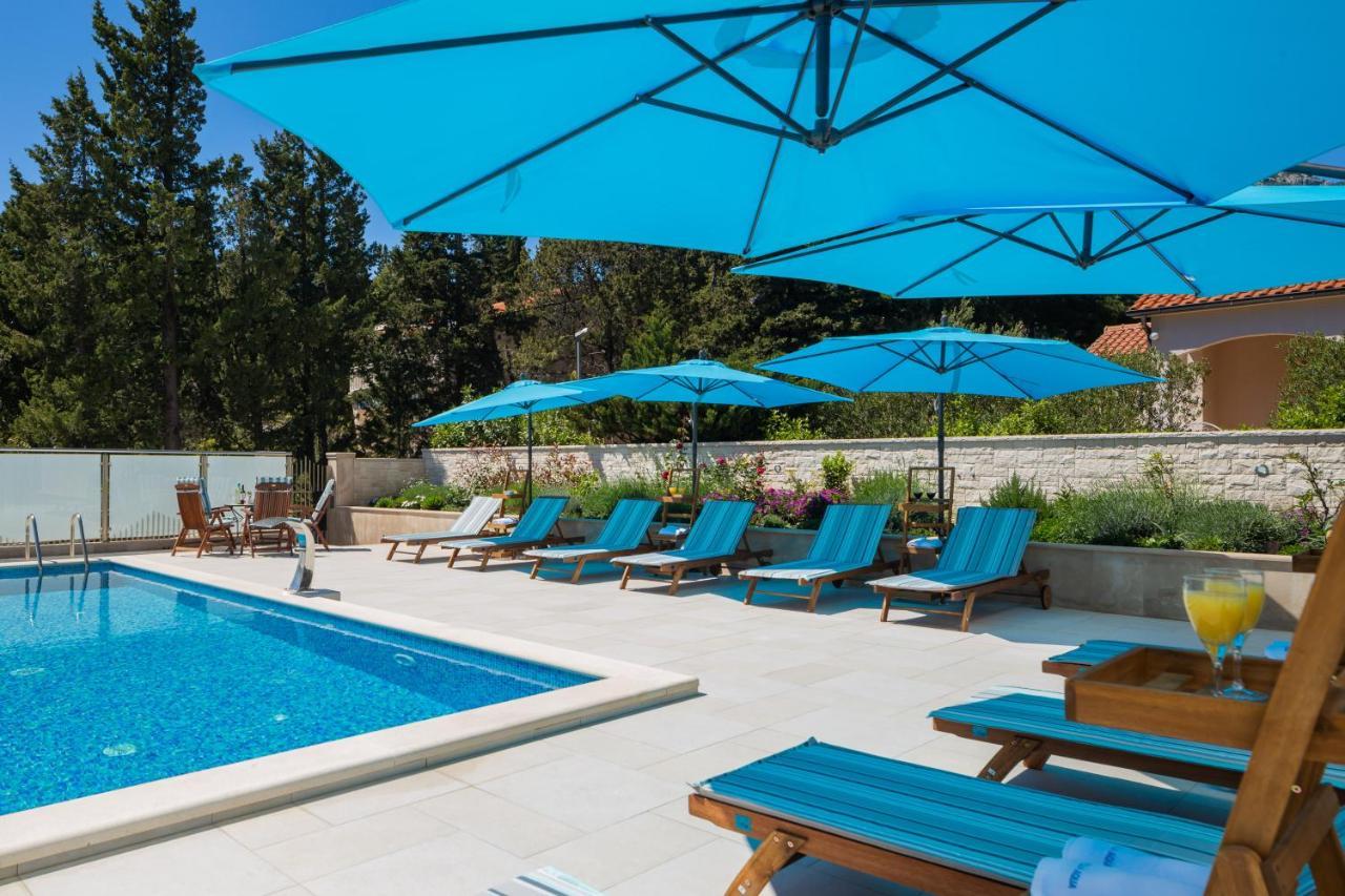 Villa Aqua - Adults Only Bol Dış mekan fotoğraf