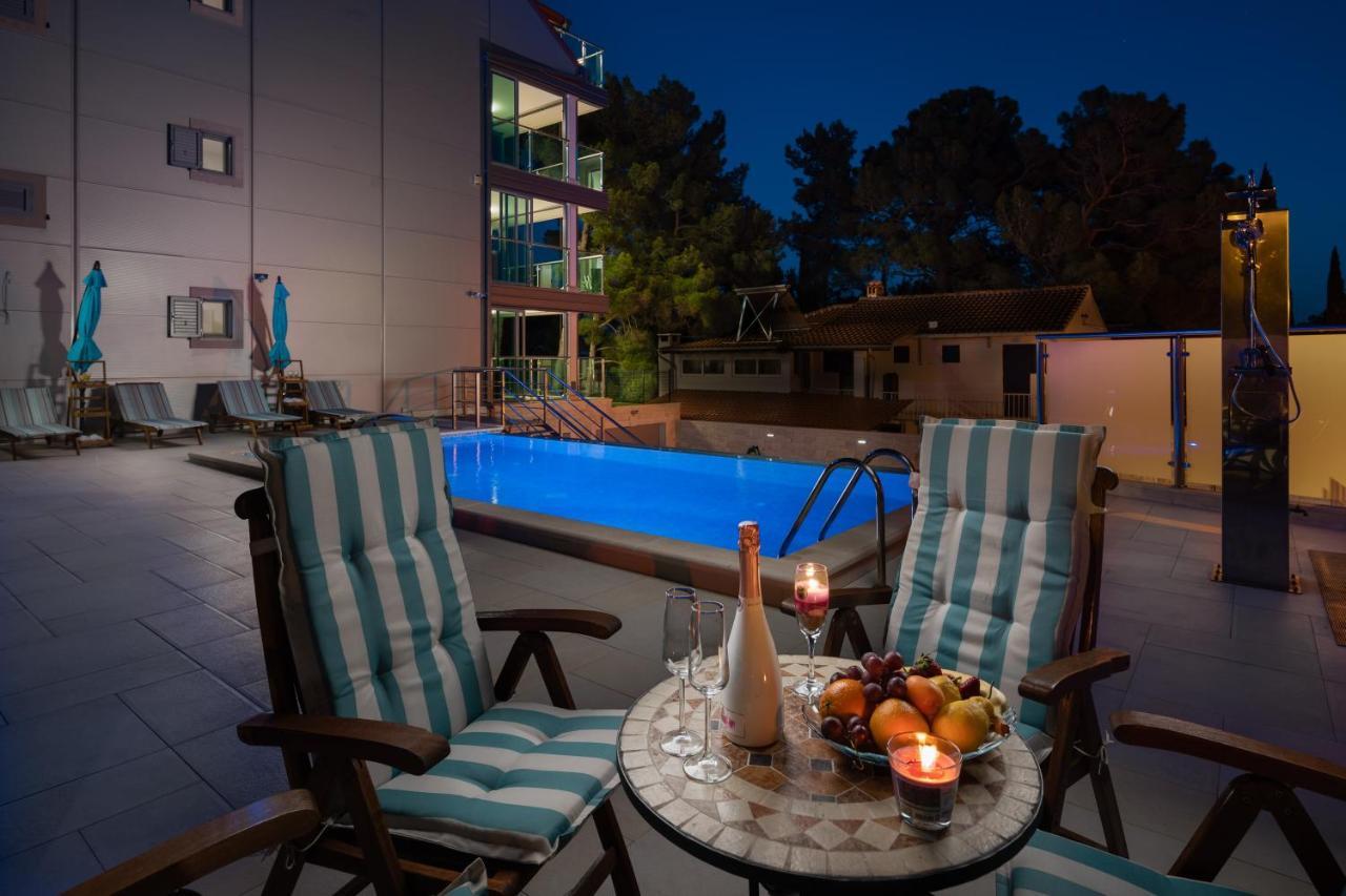 Villa Aqua - Adults Only Bol Dış mekan fotoğraf